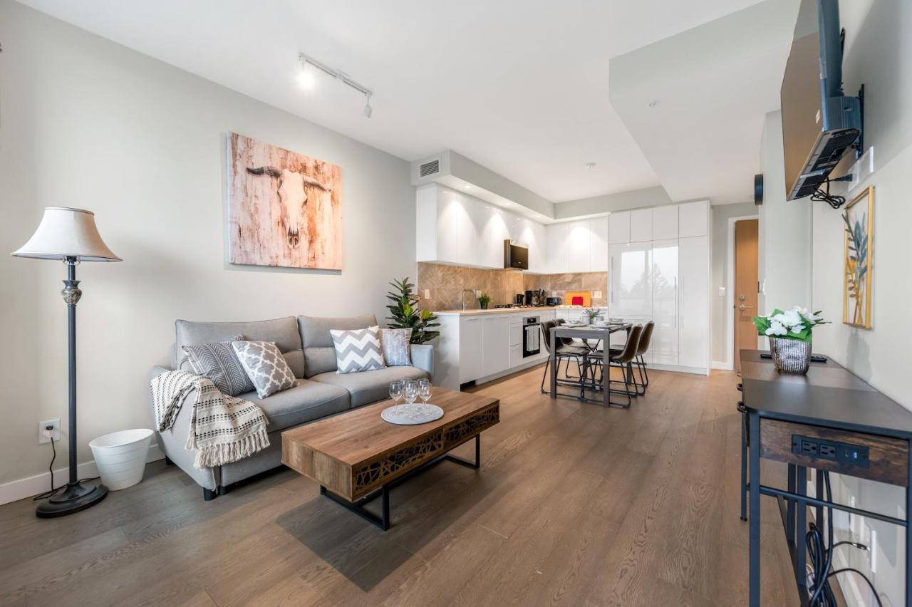Modern Comfort At Ubc: 1Br Condo Near Campus Vancouver Exterior foto